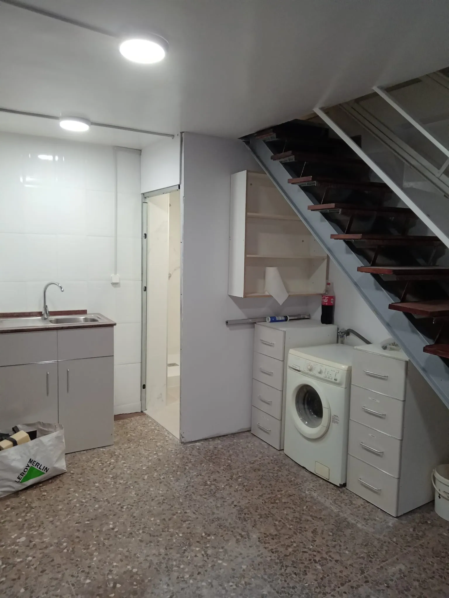 Estado anterior de la parte de la farmacia transformada en apartaestudio, imagen 2